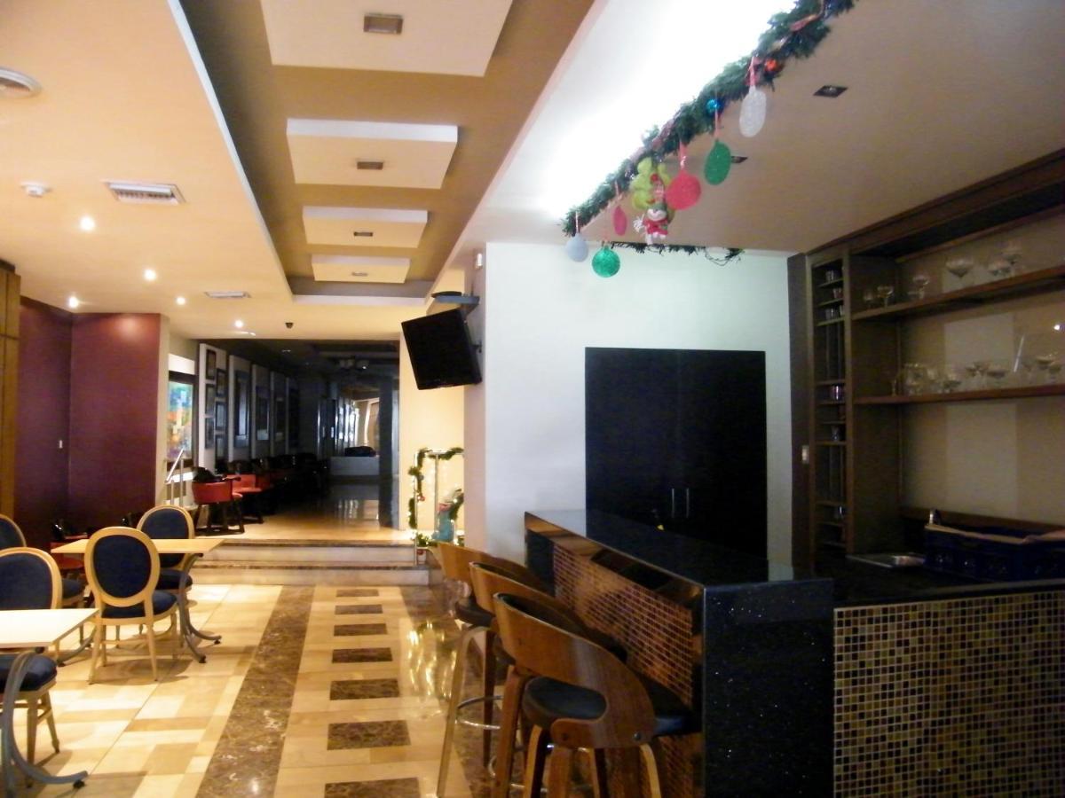 Hotel Ramada Гуаякиль Экстерьер фото
