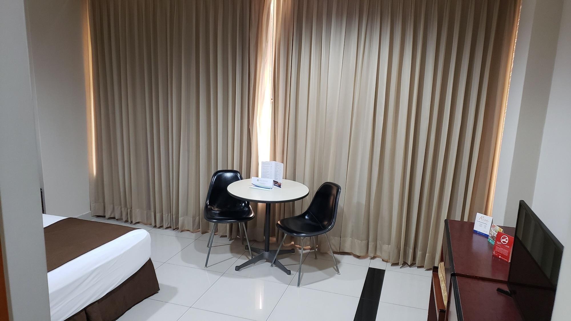 Hotel Ramada Гуаякиль Экстерьер фото