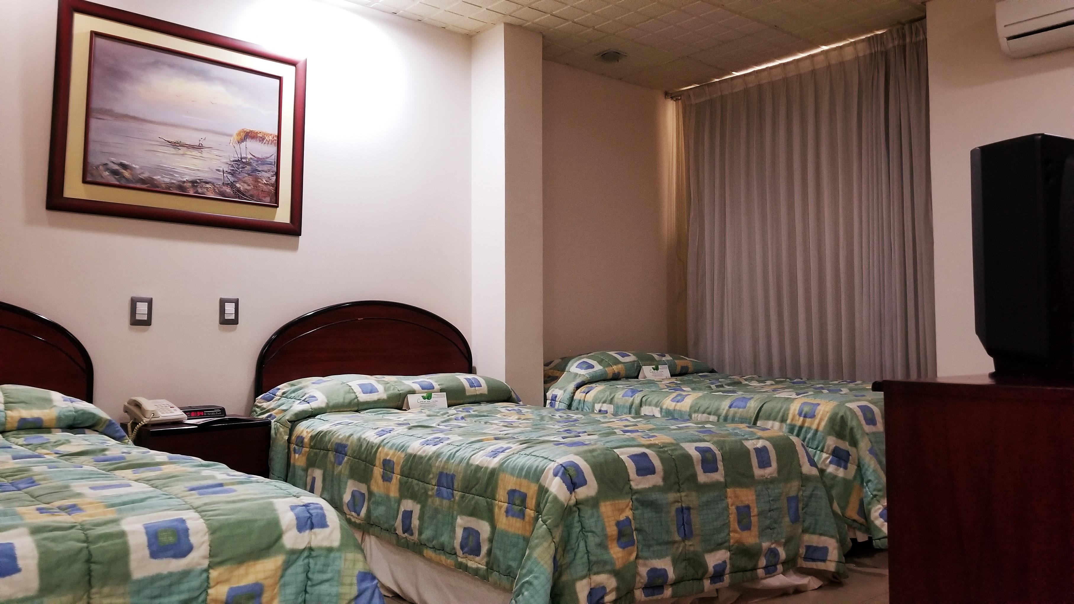 Hotel Ramada Гуаякиль Экстерьер фото