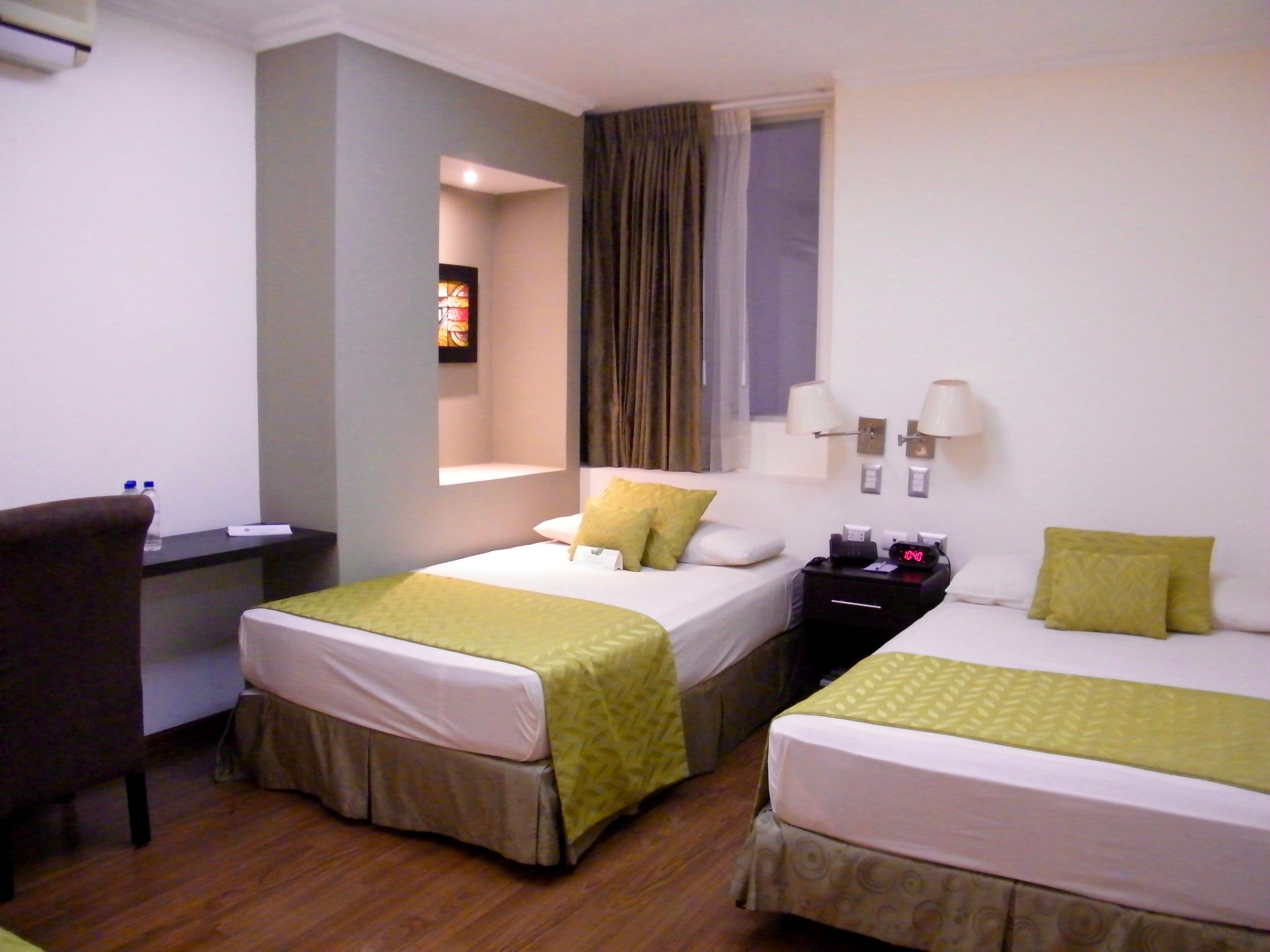 Hotel Ramada Гуаякиль Экстерьер фото