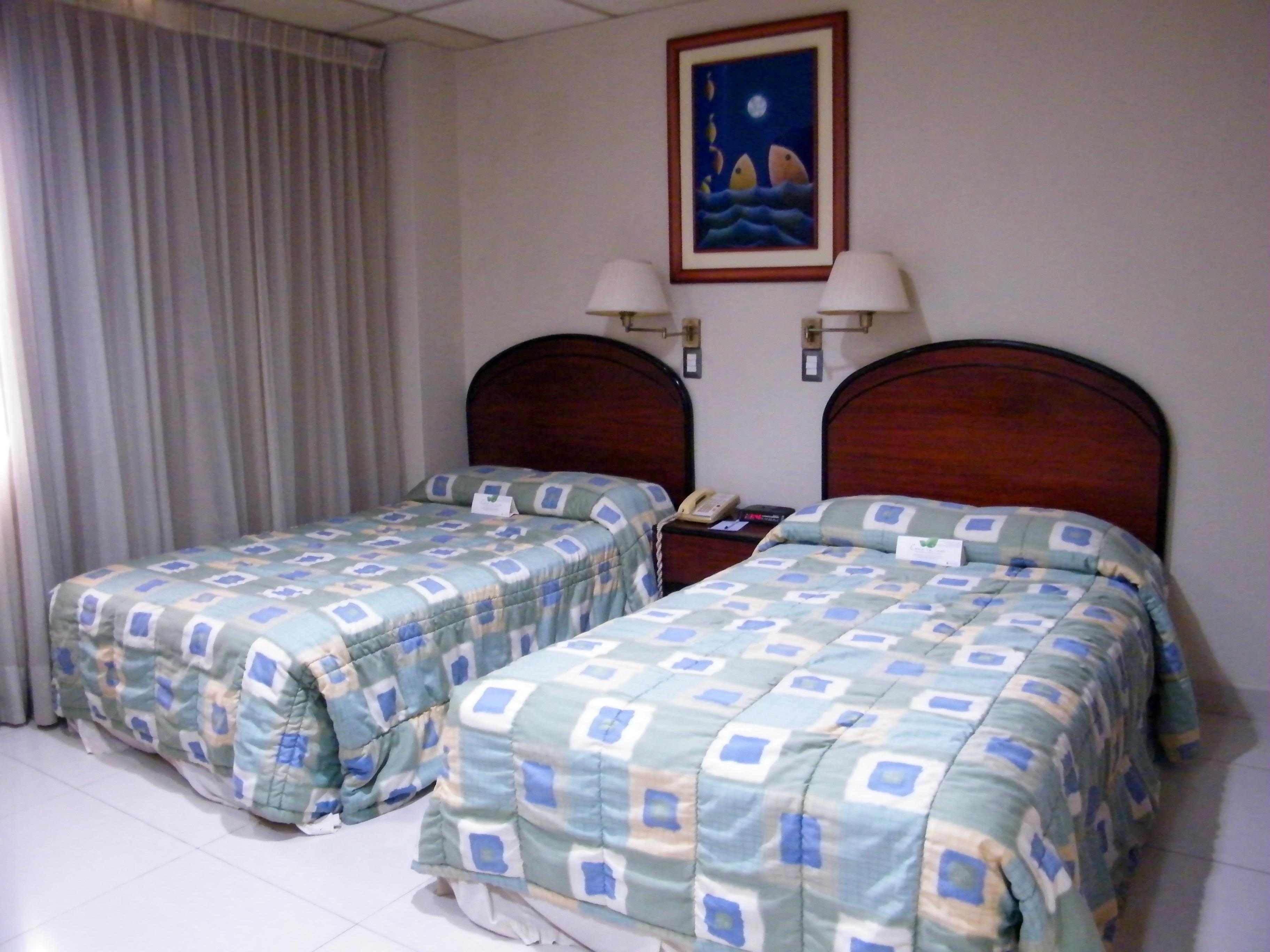 Hotel Ramada Гуаякиль Экстерьер фото