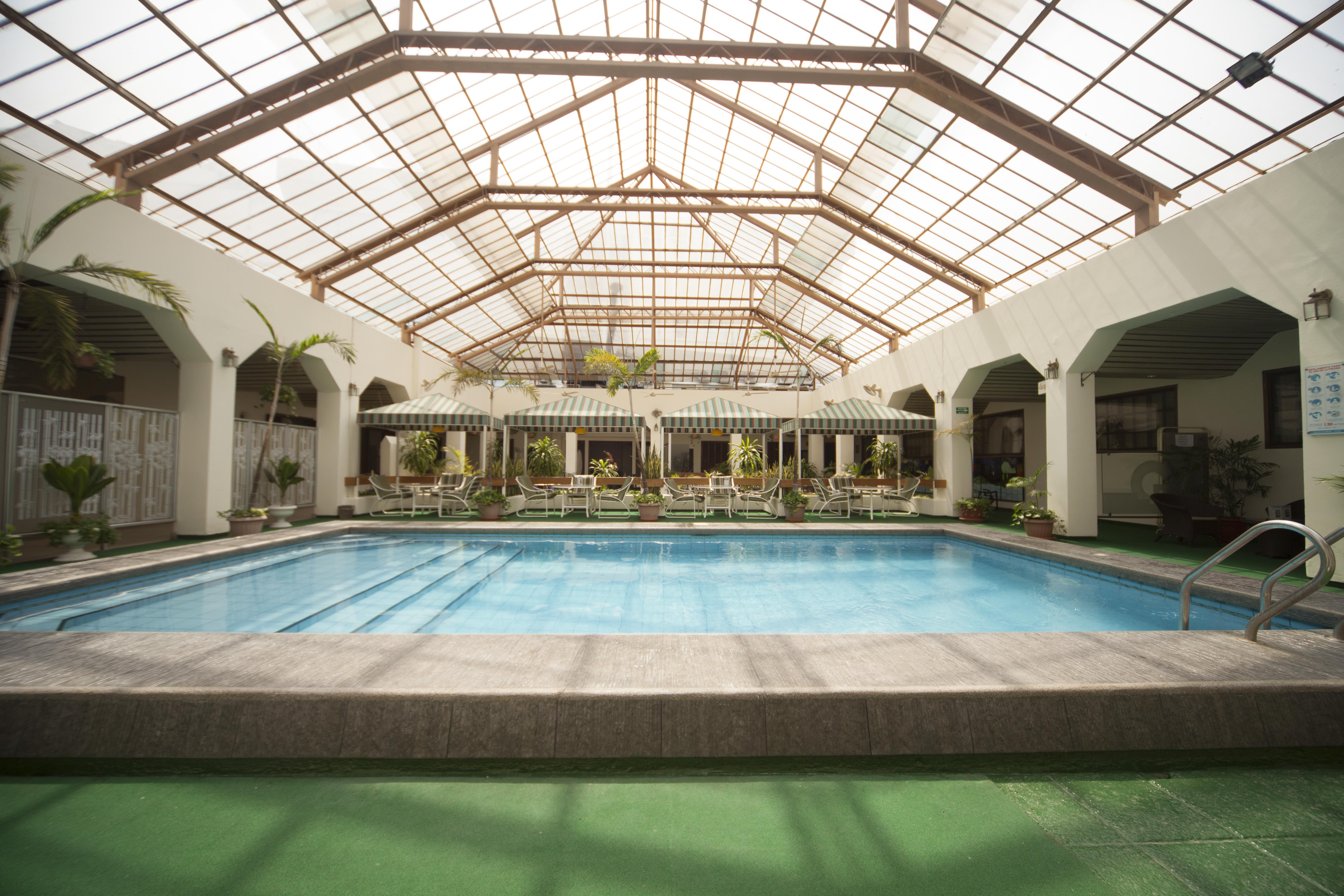 Hotel Ramada Гуаякиль Экстерьер фото