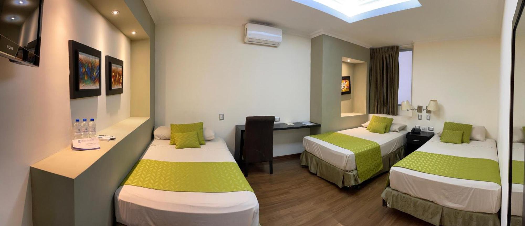 Hotel Ramada Гуаякиль Экстерьер фото